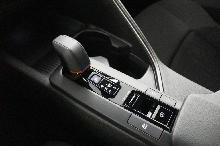 Toyota C-HR - 1.8 Hybrid 140 Dynamic 25