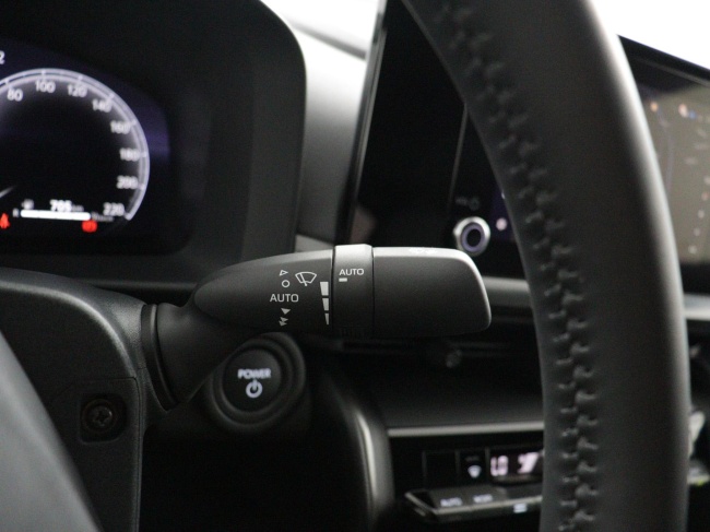 Toyota C-HR - 1.8 Hybrid 140 Dynamic