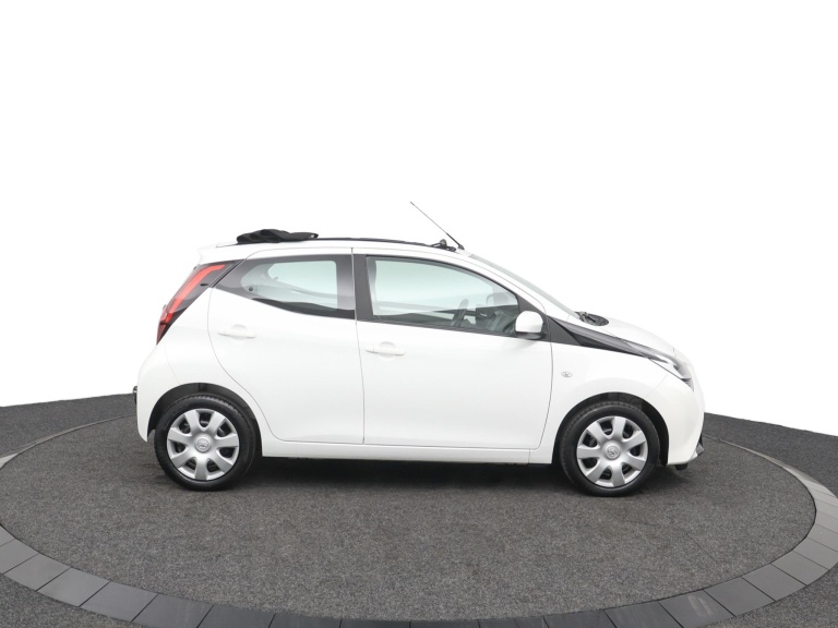 Toyota Aygo - 1.0 VVT-i x-play cabrio 13