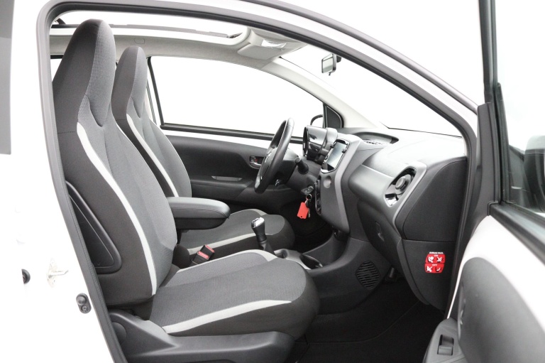 Toyota Aygo - 1.0 VVT-i x-play cabrio 22