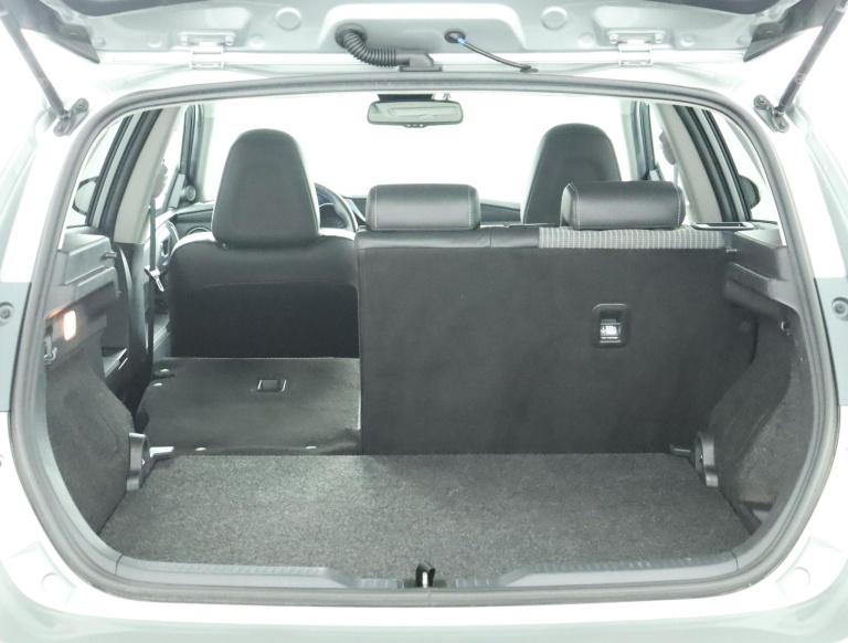 Toyota Auris - 1.8 Hybrid Executive 26