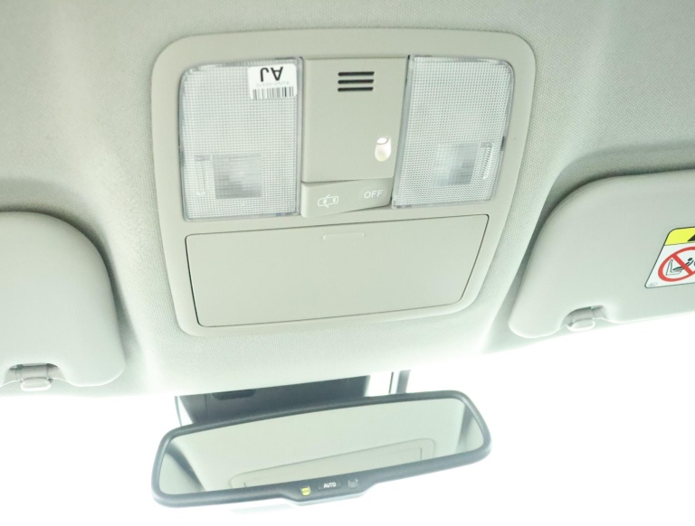 Toyota Auris - 1.8 Hybrid Executive 34