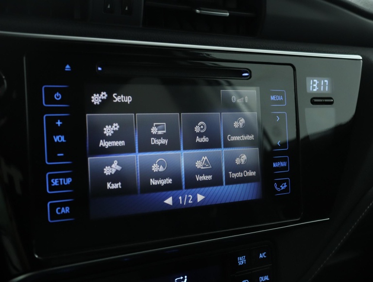 Toyota Auris - 1.8 Hybrid Executive 47