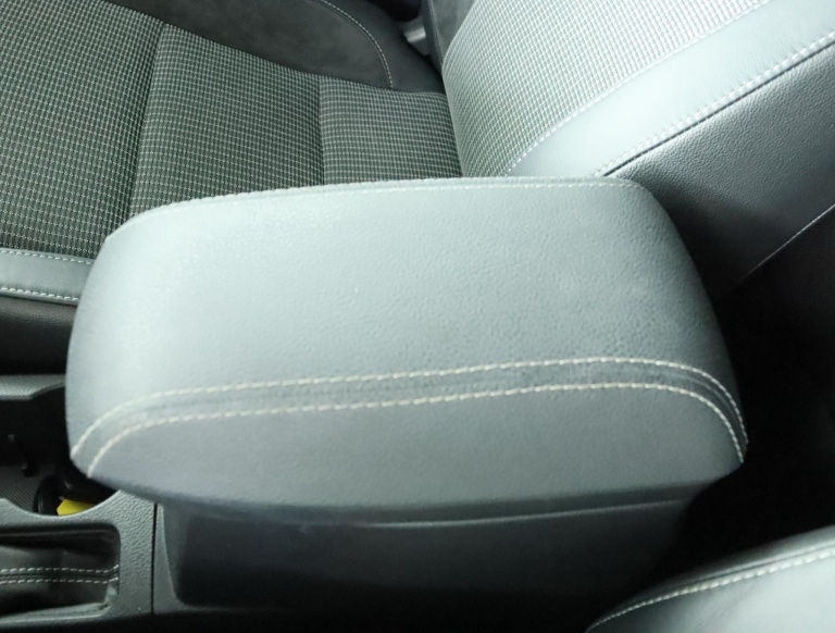 Toyota Auris - 1.8 Hybrid Executive 55