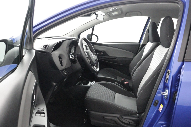 Toyota Yaris - 1.5 Hybrid Active 17