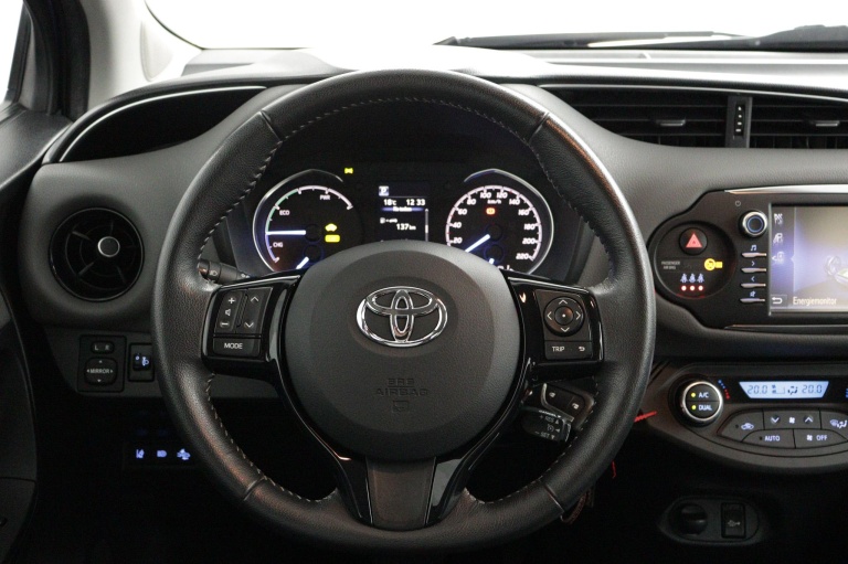 Toyota Yaris - 1.5 Hybrid Active 19
