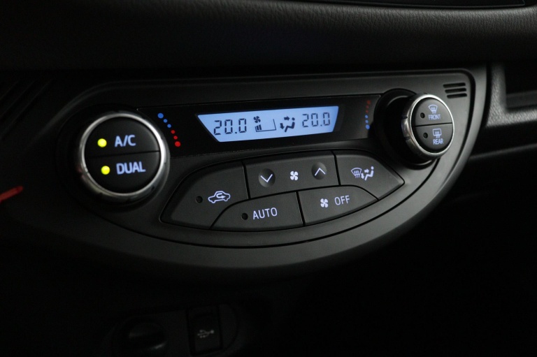 Toyota Yaris - 1.5 Hybrid Active 7