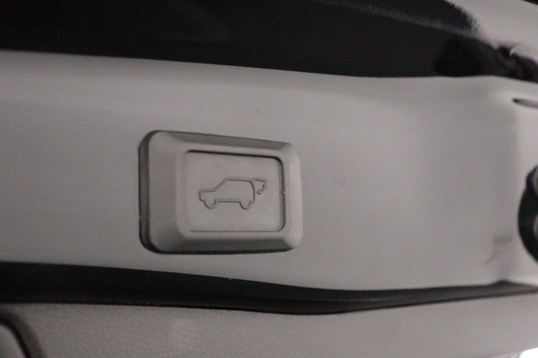 Toyota RAV4 - 2.5 Hybrid Style Limited 35