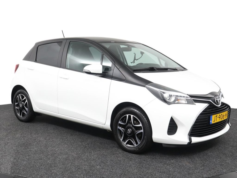 Toyota Yaris - 1.3 VVT-i Aspiration Bi-Tone 14