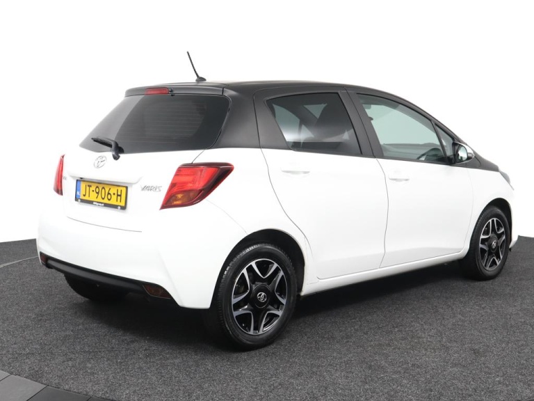 Toyota Yaris - 1.3 VVT-i Aspiration Bi-Tone 2