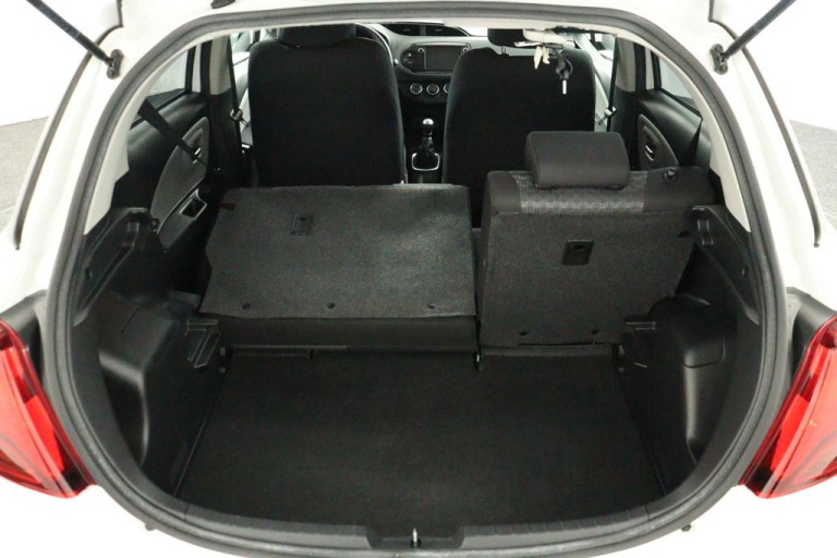 Toyota Yaris - 1.3 VVT-i Aspiration Bi-Tone 25