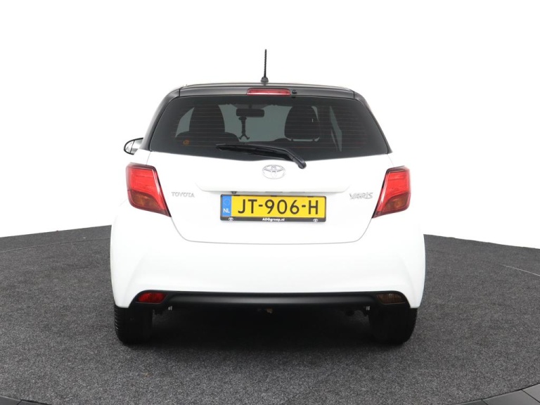 Toyota Yaris - 1.3 VVT-i Aspiration Bi-Tone 33