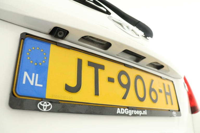 Toyota Yaris - 1.3 VVT-i Aspiration Bi-Tone 36