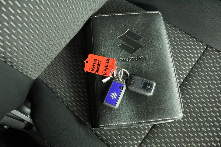 Suzuki Ignis - 1.2 Smart Hybrid Style 11
