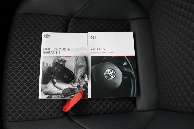 Toyota Yaris - 1.5 Hybrid 130 Executive 11