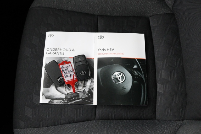 Toyota Yaris - 1.5 Hybrid 115 First Edition 11
