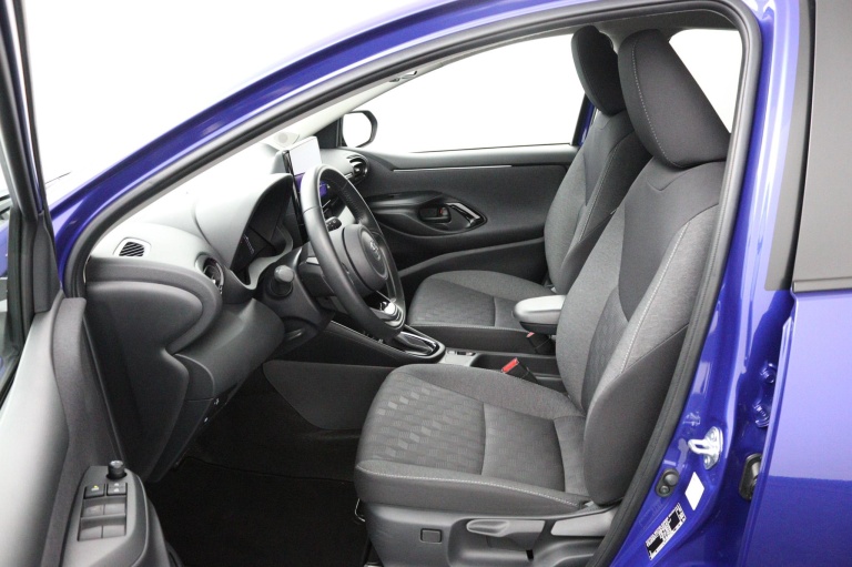 Toyota Yaris - 1.5 Hybrid 115 First Edition 17
