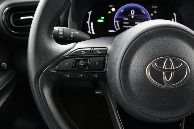 Toyota Yaris - 1.5 Hybrid 115 First Edition 19