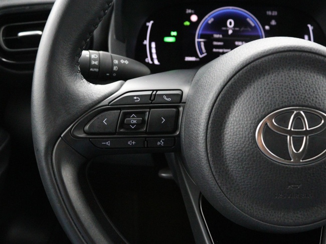 Toyota Yaris - 1.5 Hybrid 115 First Edition
