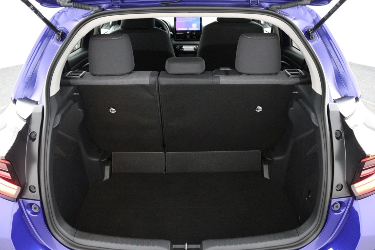 Toyota Yaris - 1.5 Hybrid 115 First Edition 24