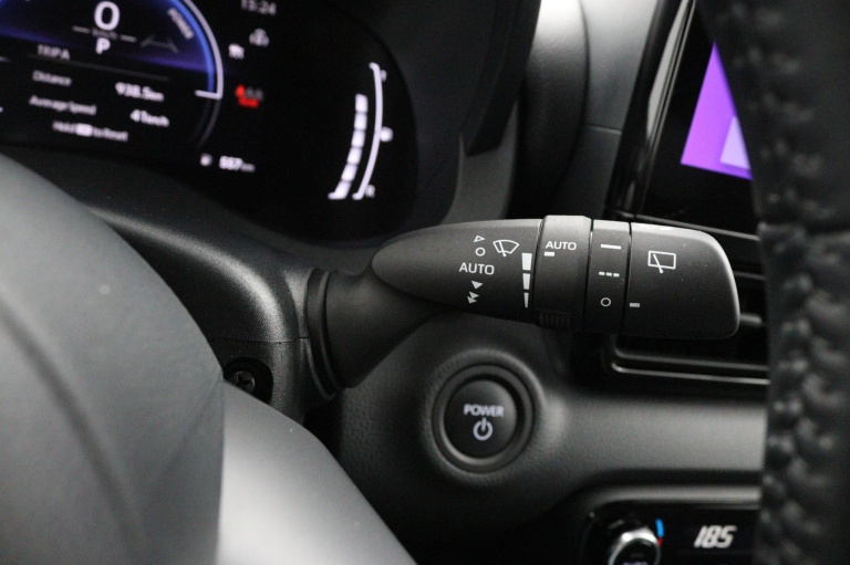 Toyota Yaris - 1.5 Hybrid 115 First Edition 32