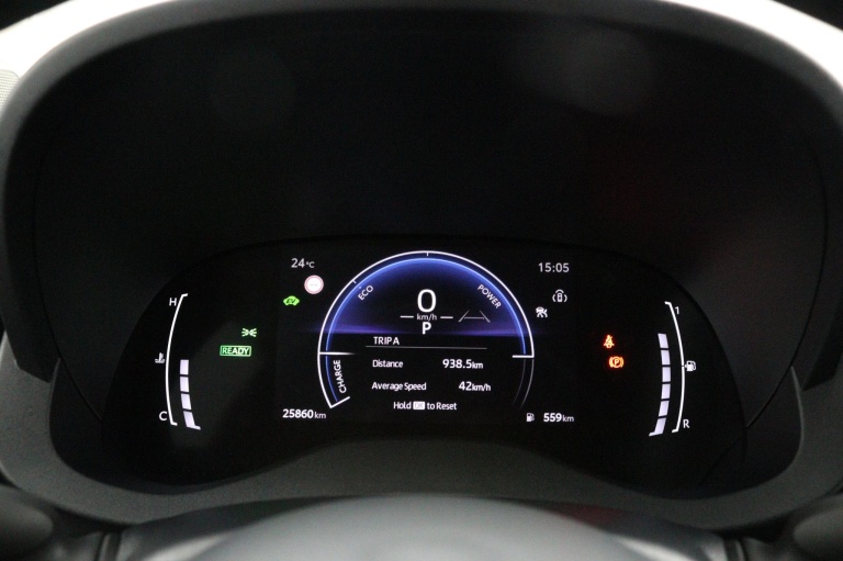 Toyota Yaris - 1.5 Hybrid 115 First Edition 6
