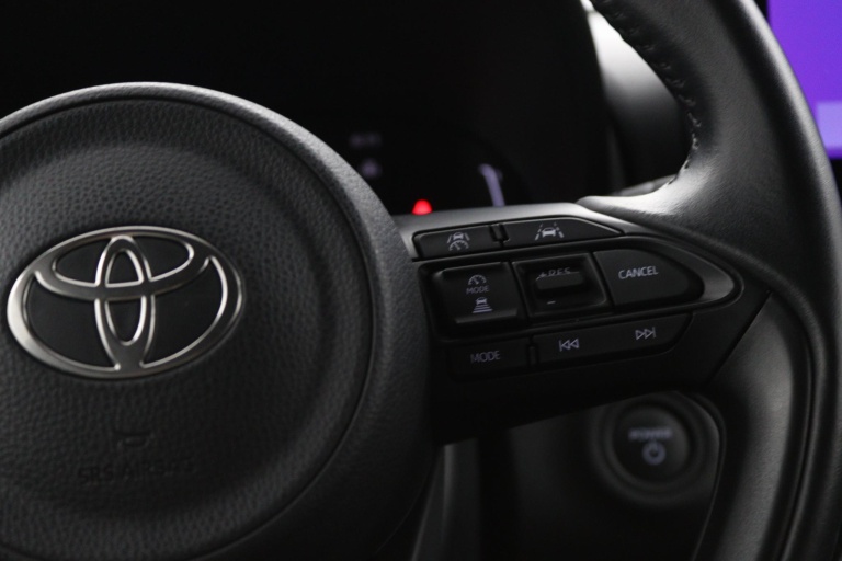 Toyota Yaris - 1.5 Hybrid 115 Special Edition 21