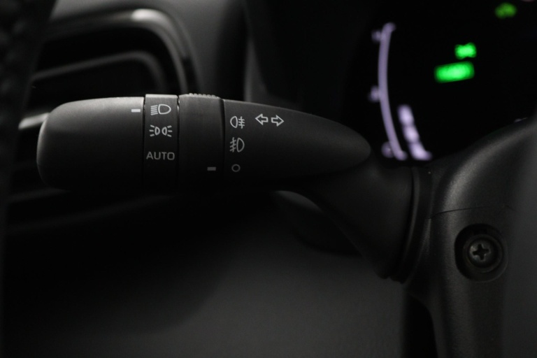 Toyota Yaris - 1.5 Hybrid 115 Special Edition 32