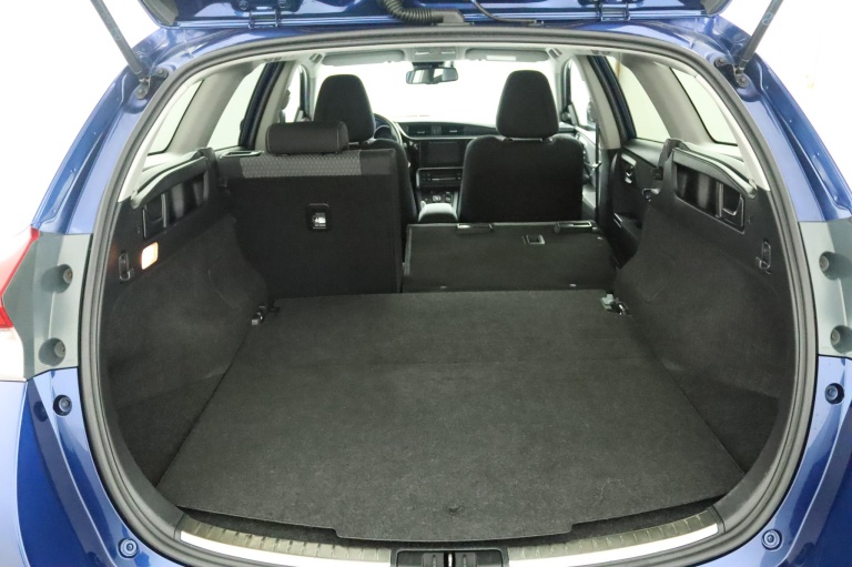Toyota Auris Touring Sports - 1.8 Hybrid Dynamic 24
