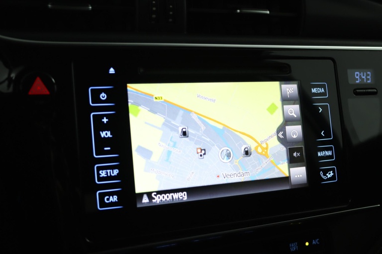 Toyota Auris Touring Sports - 1.8 Hybrid Dynamic 27