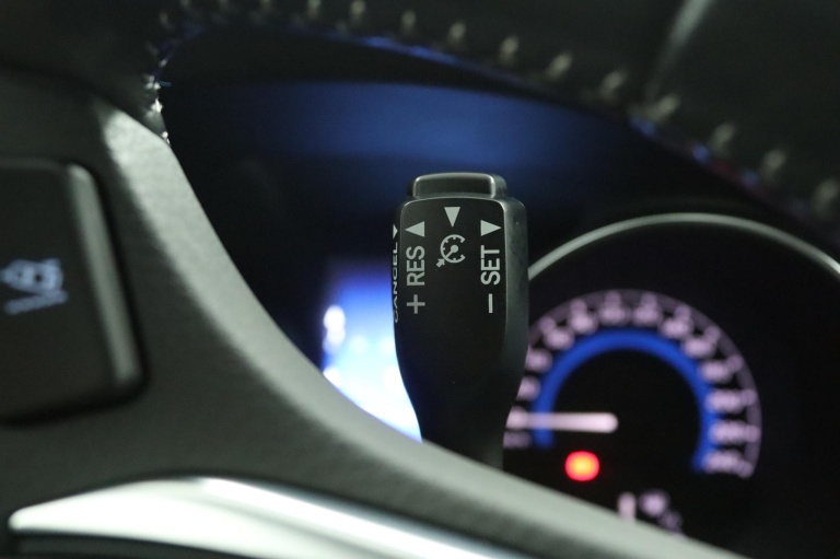 Toyota Auris Touring Sports - 1.8 Hybrid Dynamic 44