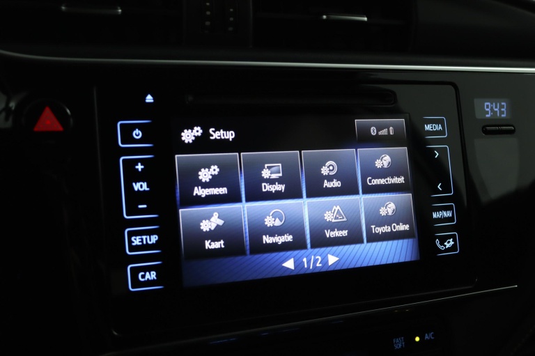 Toyota Auris Touring Sports - 1.8 Hybrid Dynamic 51