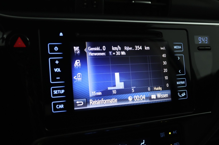 Toyota Auris Touring Sports - 1.8 Hybrid Dynamic 53