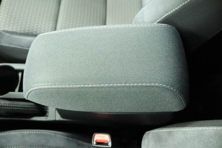 Toyota Auris Touring Sports - 1.8 Hybrid Dynamic 57