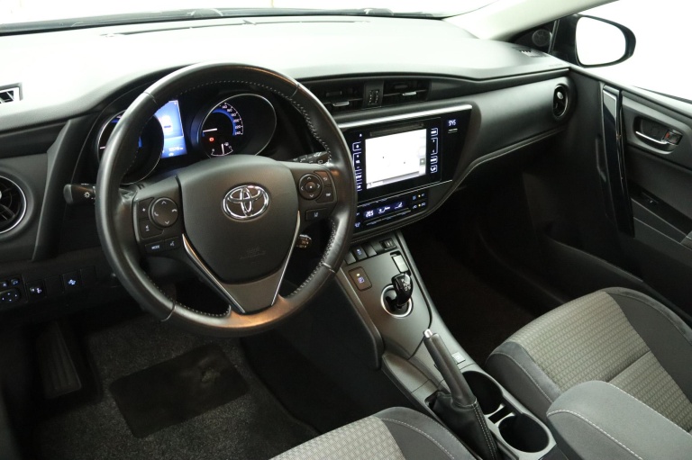 Toyota Auris Touring Sports - 1.8 Hybrid Dynamic 61
