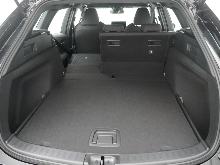Toyota Corolla Touring Sports - Hybrid 140 24