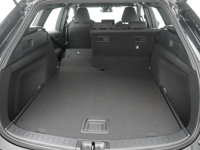 Toyota Corolla Touring Sports - Hybrid 140