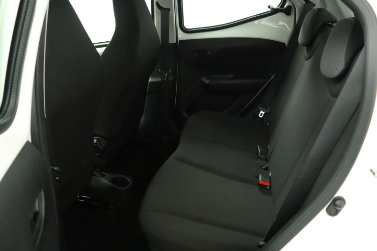 Toyota Aygo - 1.0 VVT-i x-fun 17