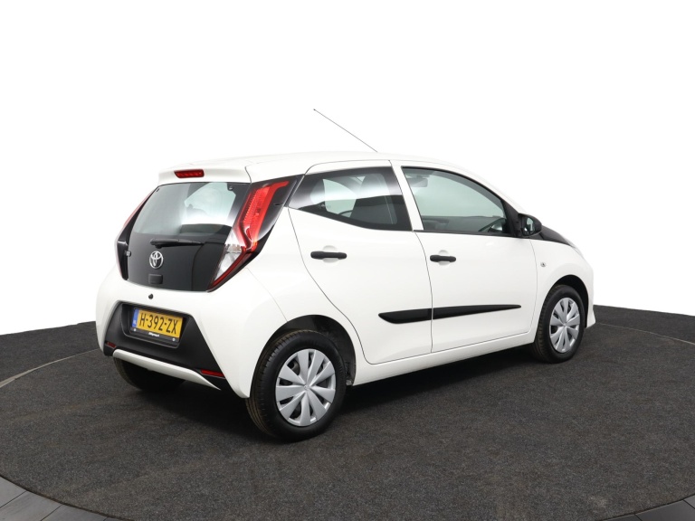 Toyota Aygo - 1.0 VVT-i x-fun 2
