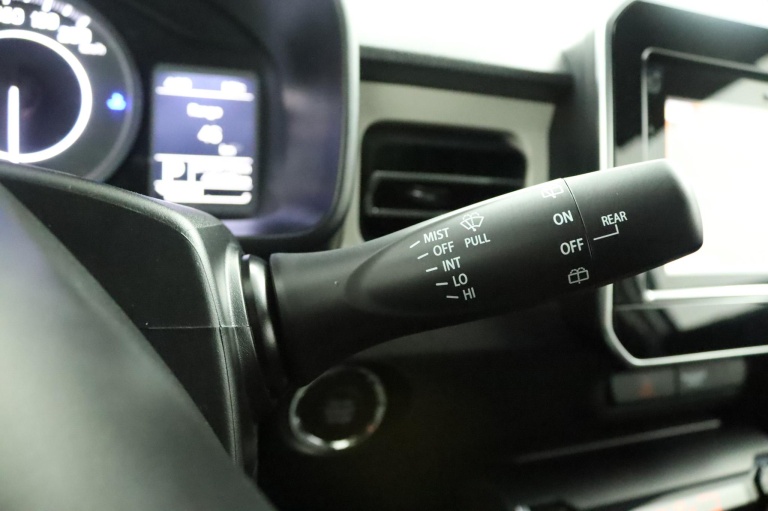 Suzuki Ignis - 1.2 Smart Hybrid Style 32