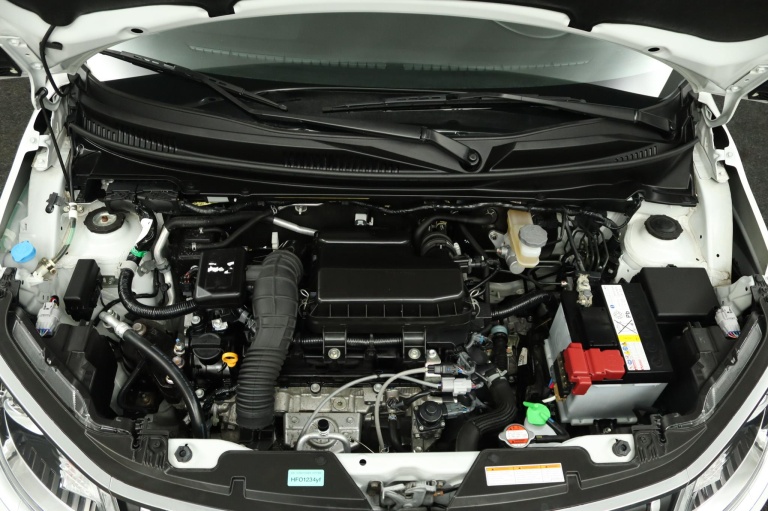 Suzuki Ignis - 1.2 Smart Hybrid Style 35