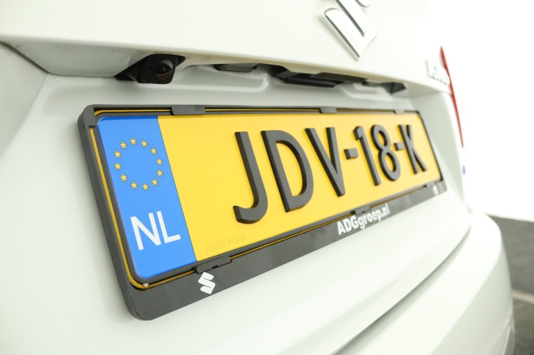 Suzuki Ignis - 1.2 Smart Hybrid Style 42
