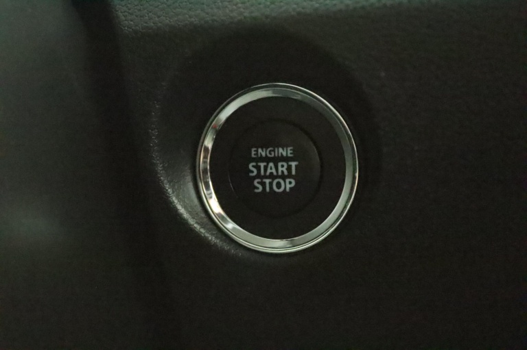 Suzuki Ignis - 1.2 Smart Hybrid Style 52