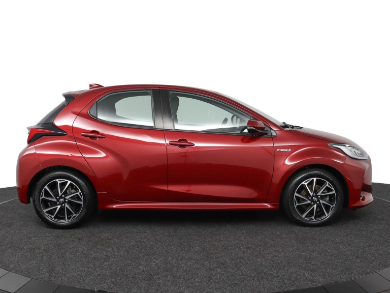 Toyota Yaris - 1.5 Hybrid Dynamic 13