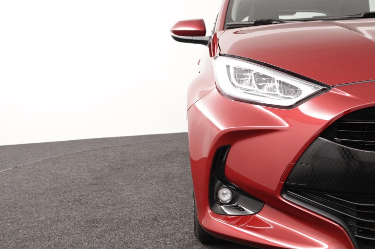 Toyota Yaris - 1.5 Hybrid Dynamic 36