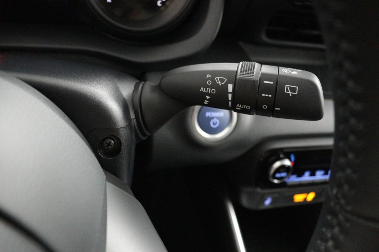 Toyota Yaris - 1.5 Hybrid 115 First Edition 31