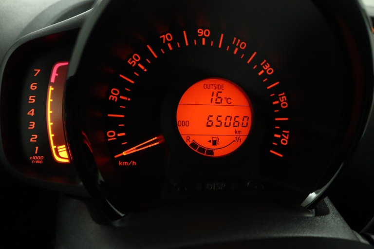 Toyota Aygo - 1.0 VVT-i x-play 6