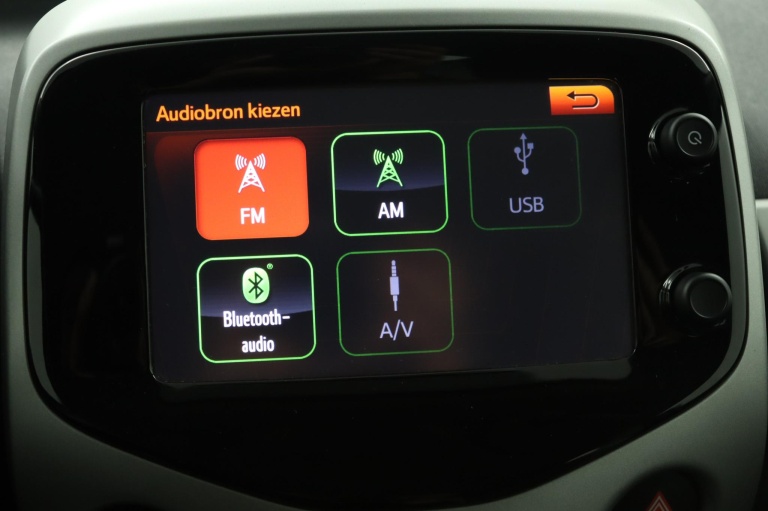 Toyota Aygo - 1.0 VVT-i x-play 7