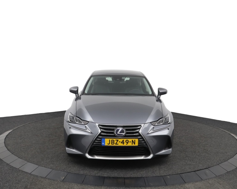 Lexus IS - 300h Luxury Line 16