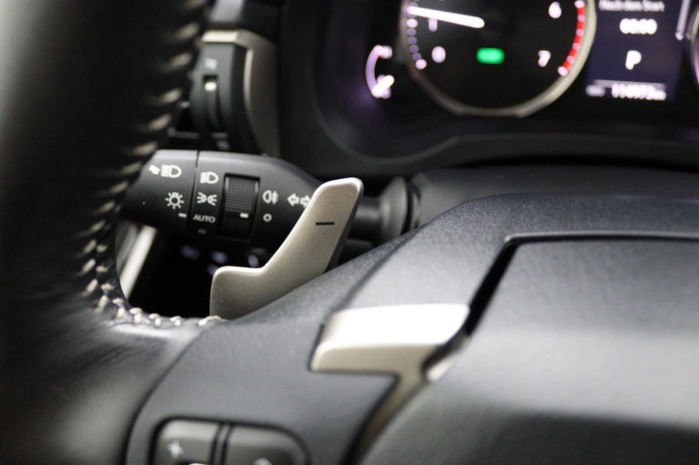 Lexus IS - 300h Luxury Line 39